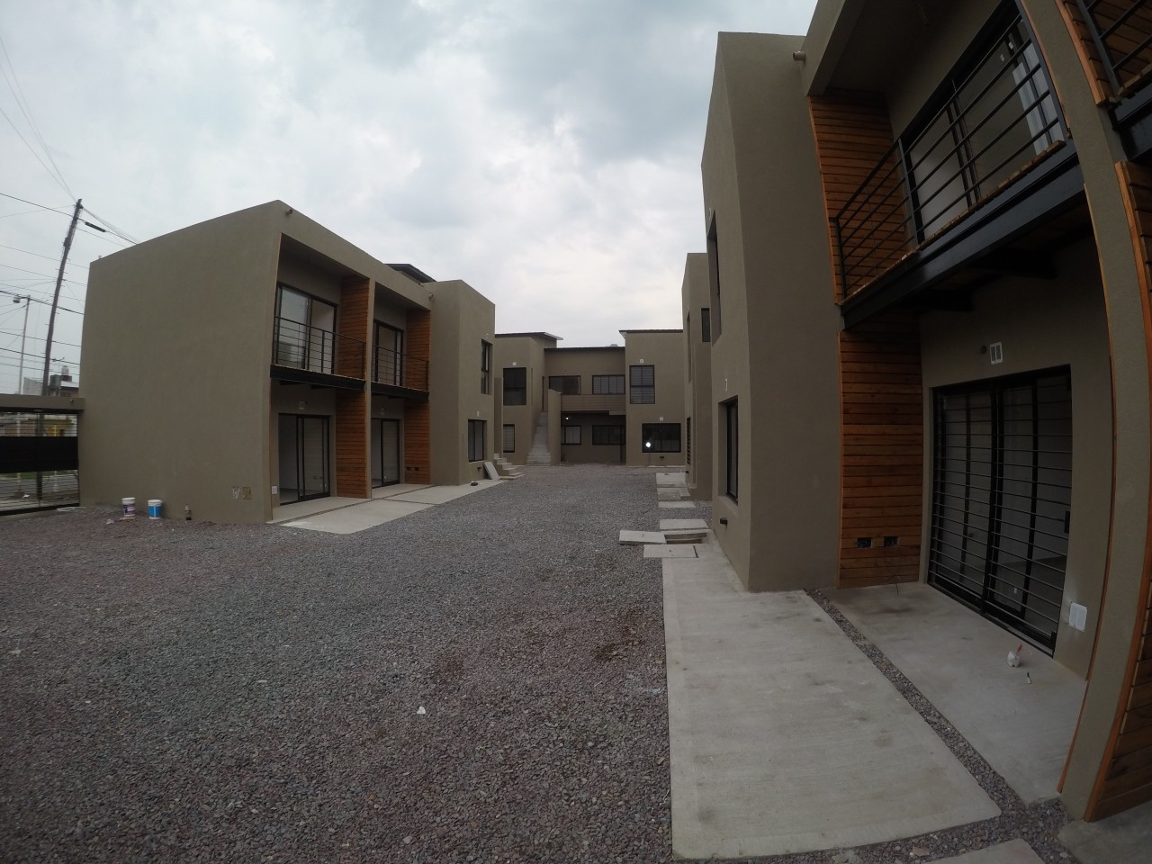 ### VENTA  - Excelente 2 ambientes en planta baja con cochera en MUÑIZ ###